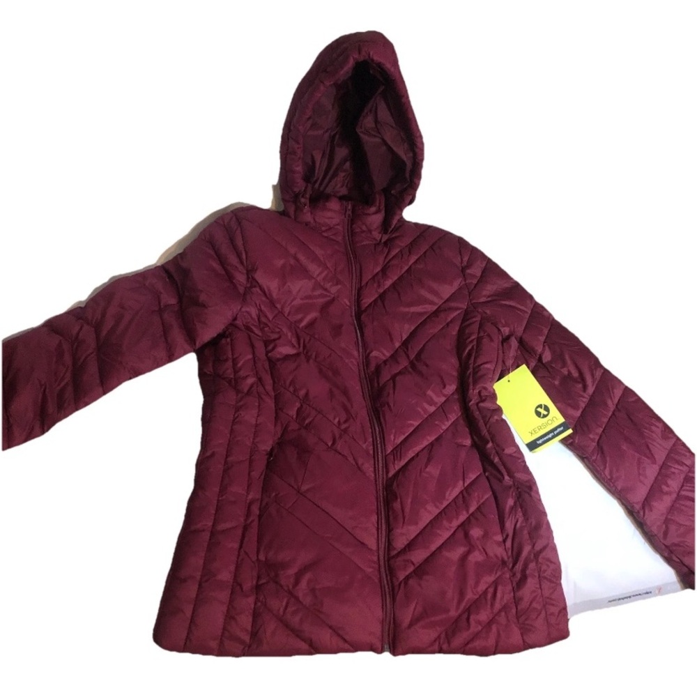 Xersion Lightweight Puffer Hoodie Jacket Size Small Jacket NWT Red Zip Up